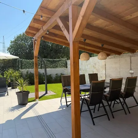 Kala Entire With Private Pool Villa *