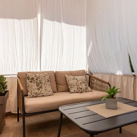Kala Entire With Private Pool Villa *