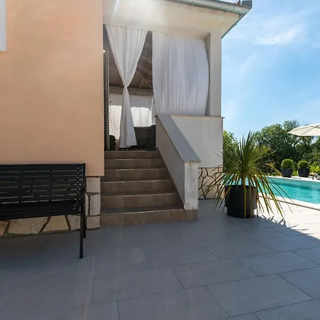 Villa Kala Entire With Private Pool Bilice