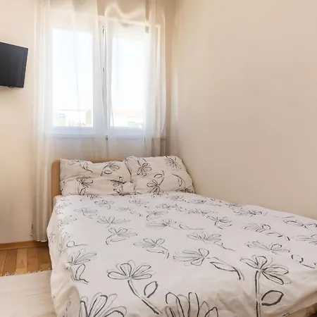 Kala Entire With Private Pool Villa *